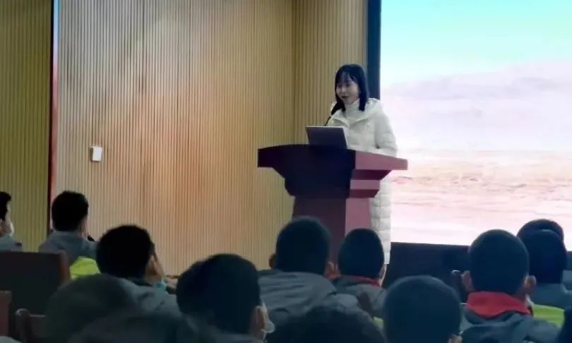 听博物馆讲故事作文300字,听博物馆讲故事作文