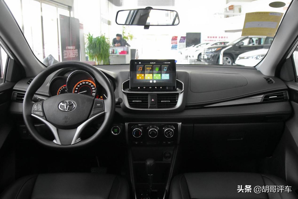 “超跑”基因还在,8万起视野宽动力足,带你看*四代第**飞度