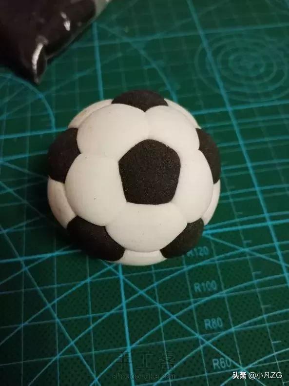 最简单的粘土足球,超轻粘土足球小人过程