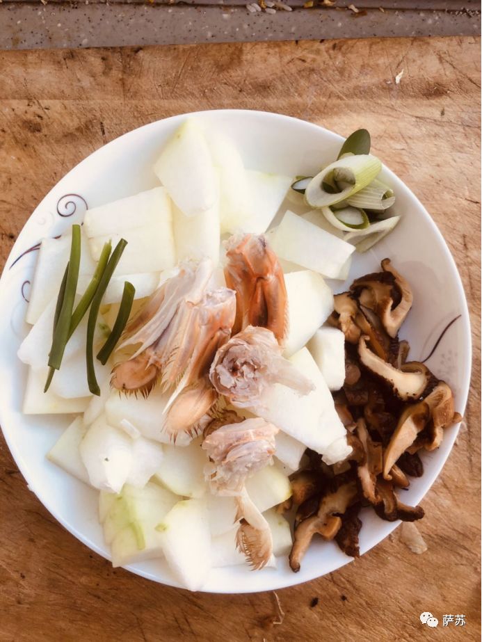 两只虾做三道菜,两只虾做三道菜一汤