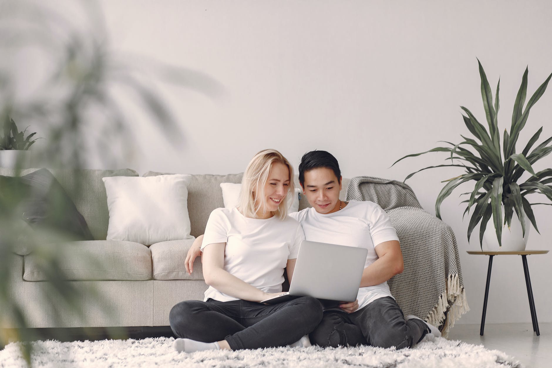 不管跟谁谈恋爱都要好好的沟通,恋爱中如何在一起