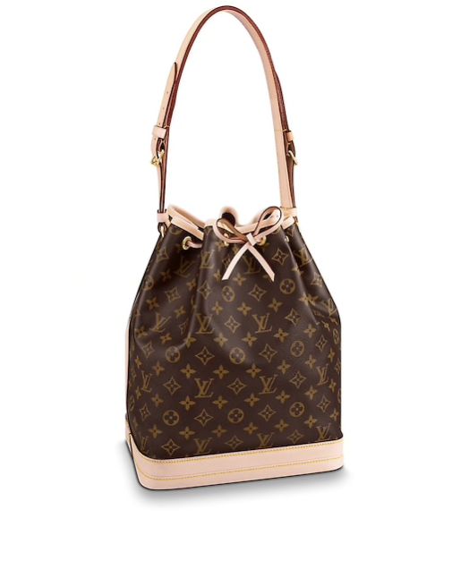 会背水桶包的人,会背奢侈品包包