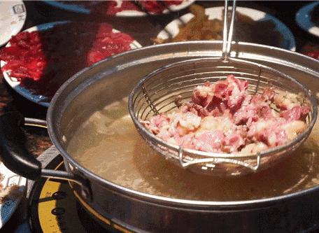 没有什么是一顿火锅解决不了图片,没有一顿火锅解决不了事免费观看