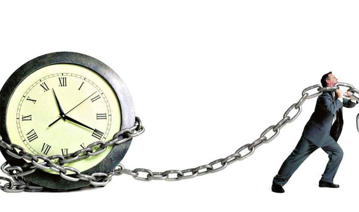 怎样解决小孩闹钟响的问题,闹钟响了继续睡的孩子