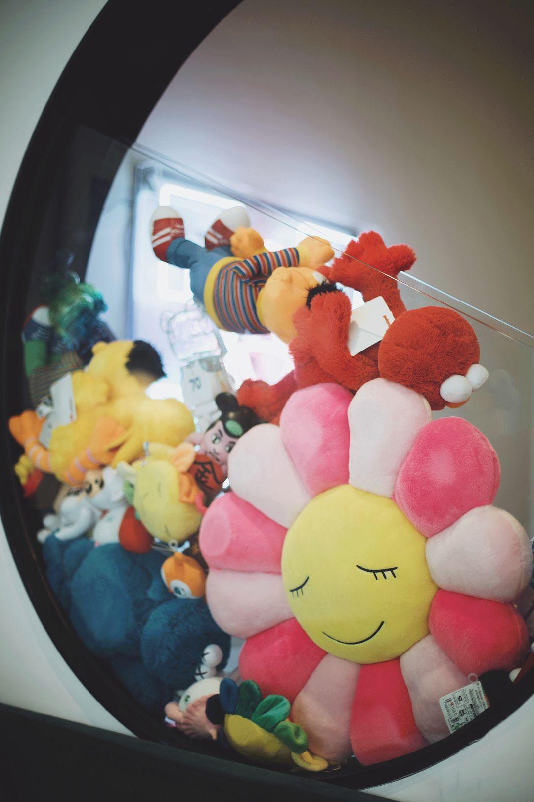 岭南天地的「不务正业」咖啡店，专出“渣男渣女”