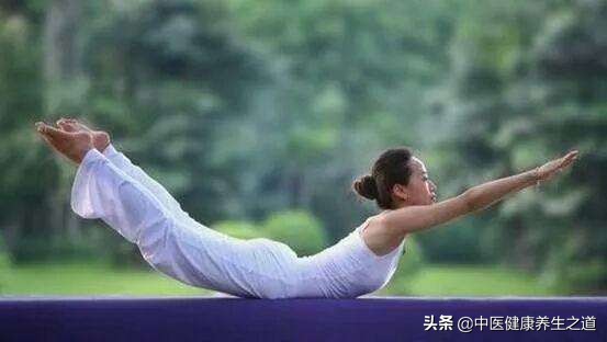 头晕舌苔黄怎么调理,舌苔厚胸闷气短咋回事