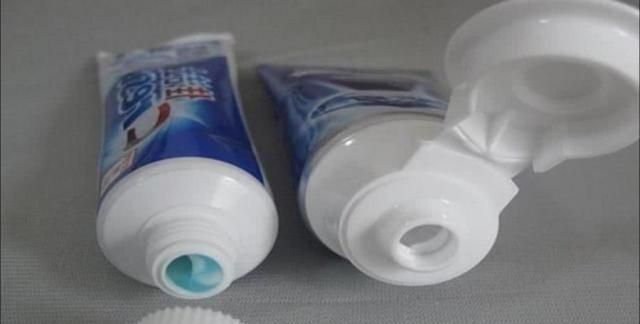 牙膏敷脸可以淡斑吗,牙膏加蜂蜜敷脸有什么效果