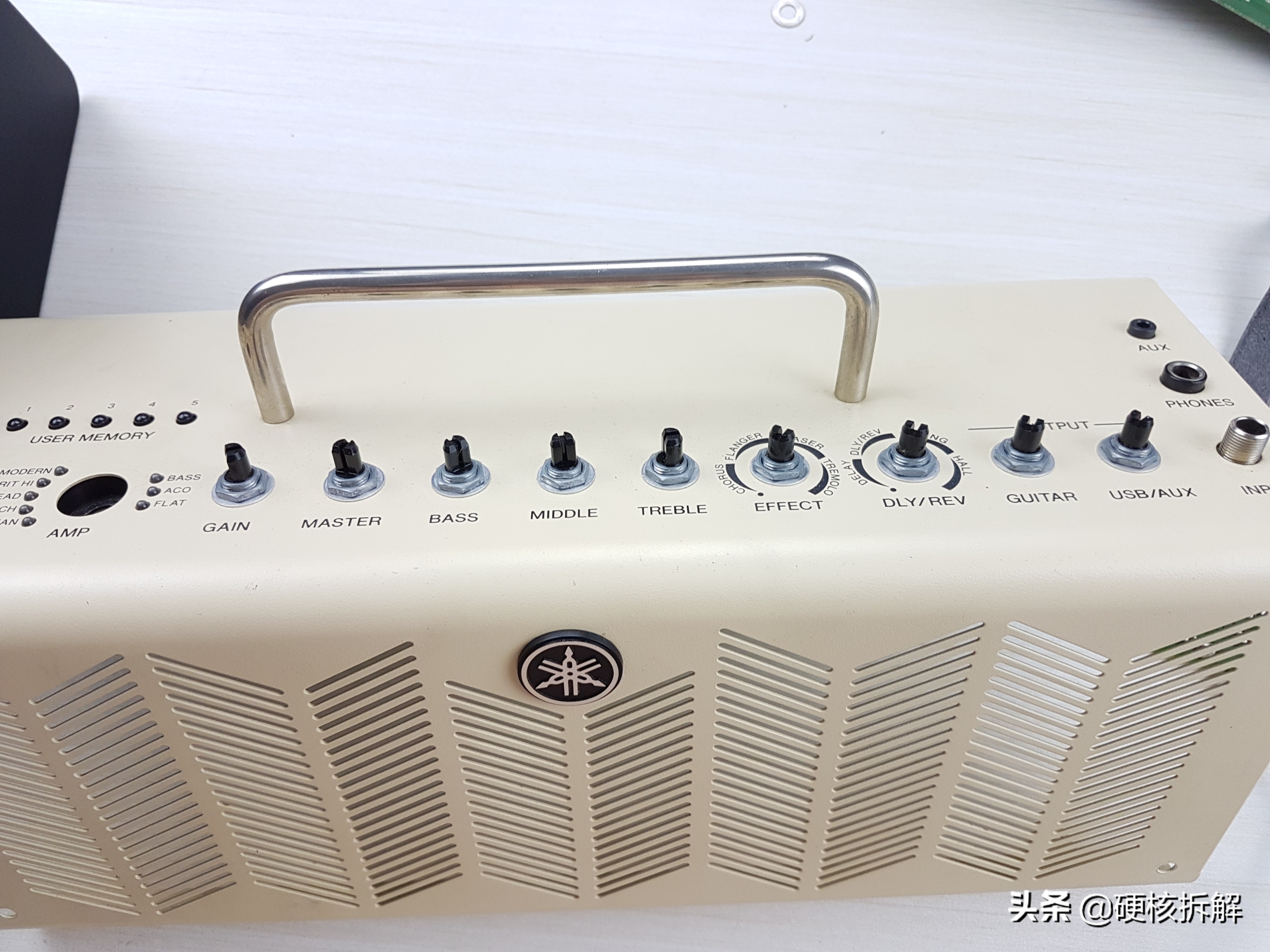 Yamahathr10音箱用什么吉他线,雅马哈吉他音箱thr1011使用方法