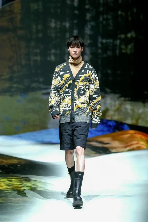 閤而不同，地素时尚借敦煌文化讲了个现代故事