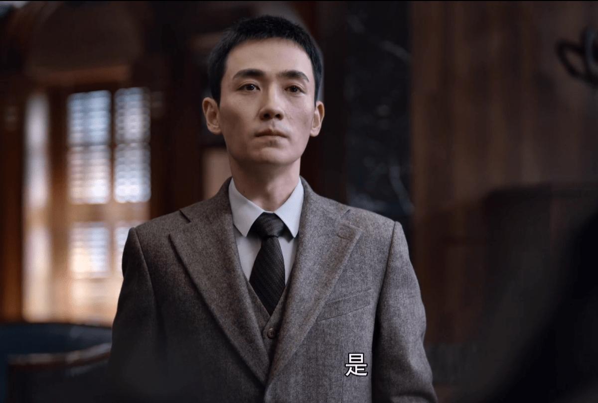 《叛逆者》那些严谨到令人惊叹的细节，昂列、篮球、驳壳枪