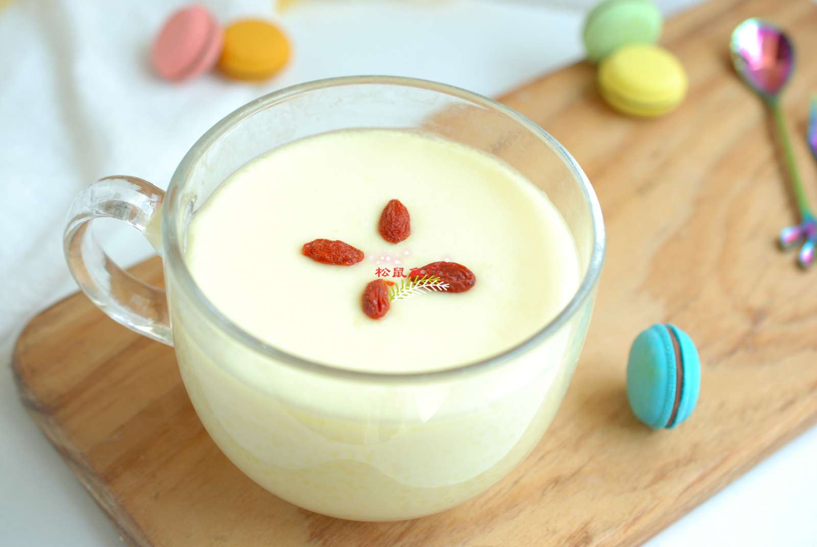 为什么我们做的鸡蛋糕没有蜂窝,如何制作光滑的鸡蛋糕