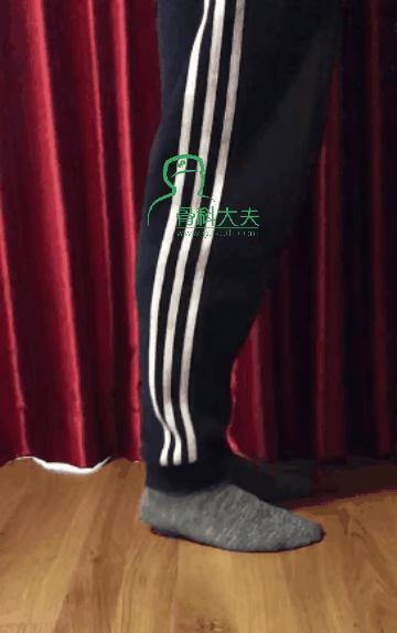 后脚跟崴脚怎么矫正,崴脚康复期走路足跟痛