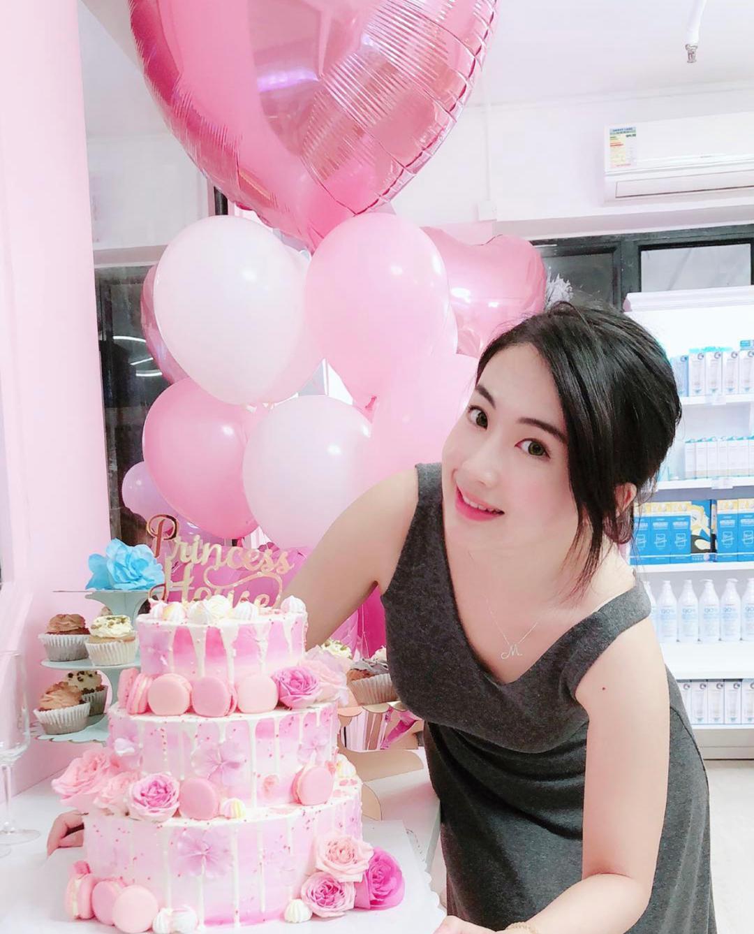 恭喜！27岁TVB亲生女与球员姐弟恋，父亲是身家十亿的LED灯大王