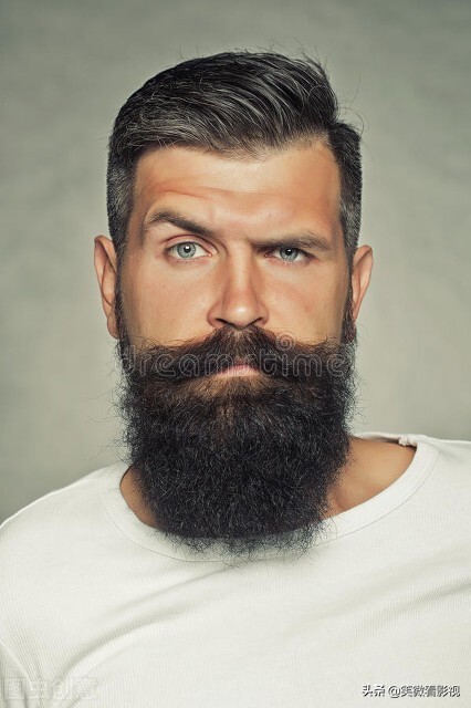 先画眼线还是先画眉毛呢,什么样的人需要画眉毛呢