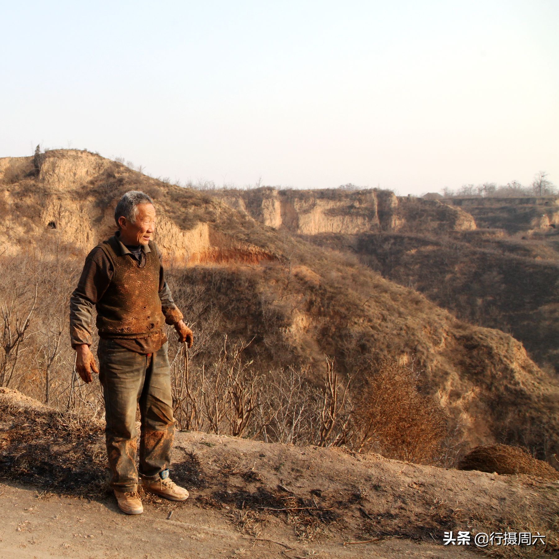 小伙深山隐居烧制陶罐,河南大山陶罐