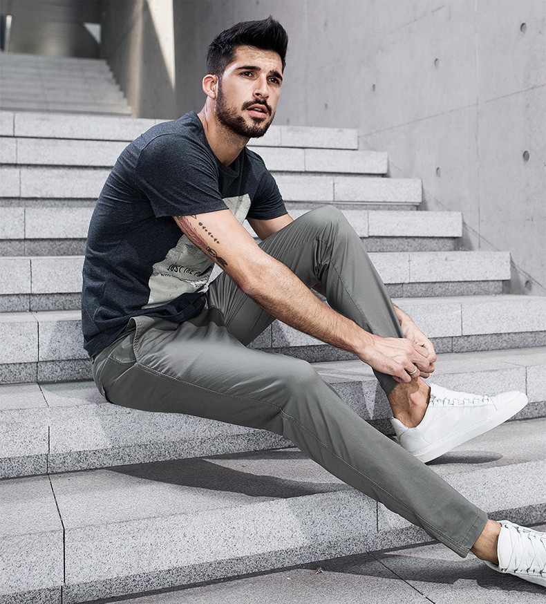 休闲裤怎么选才高级,休闲裤怎么穿出帅气的感觉