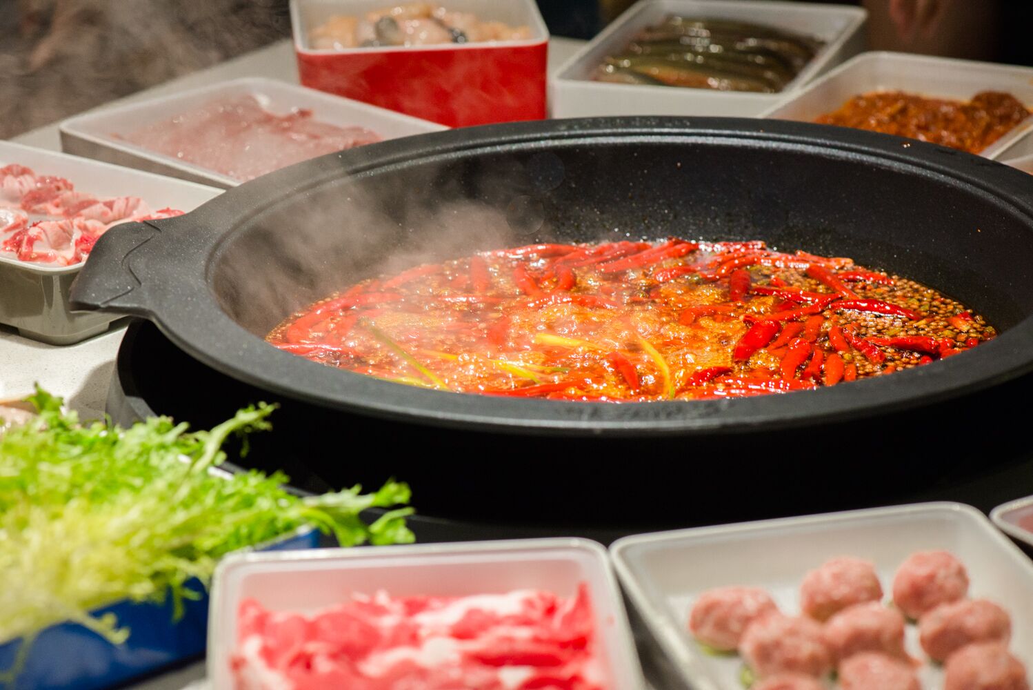 东方匠作川西坝子：一场热辣的火锅穿越之旅