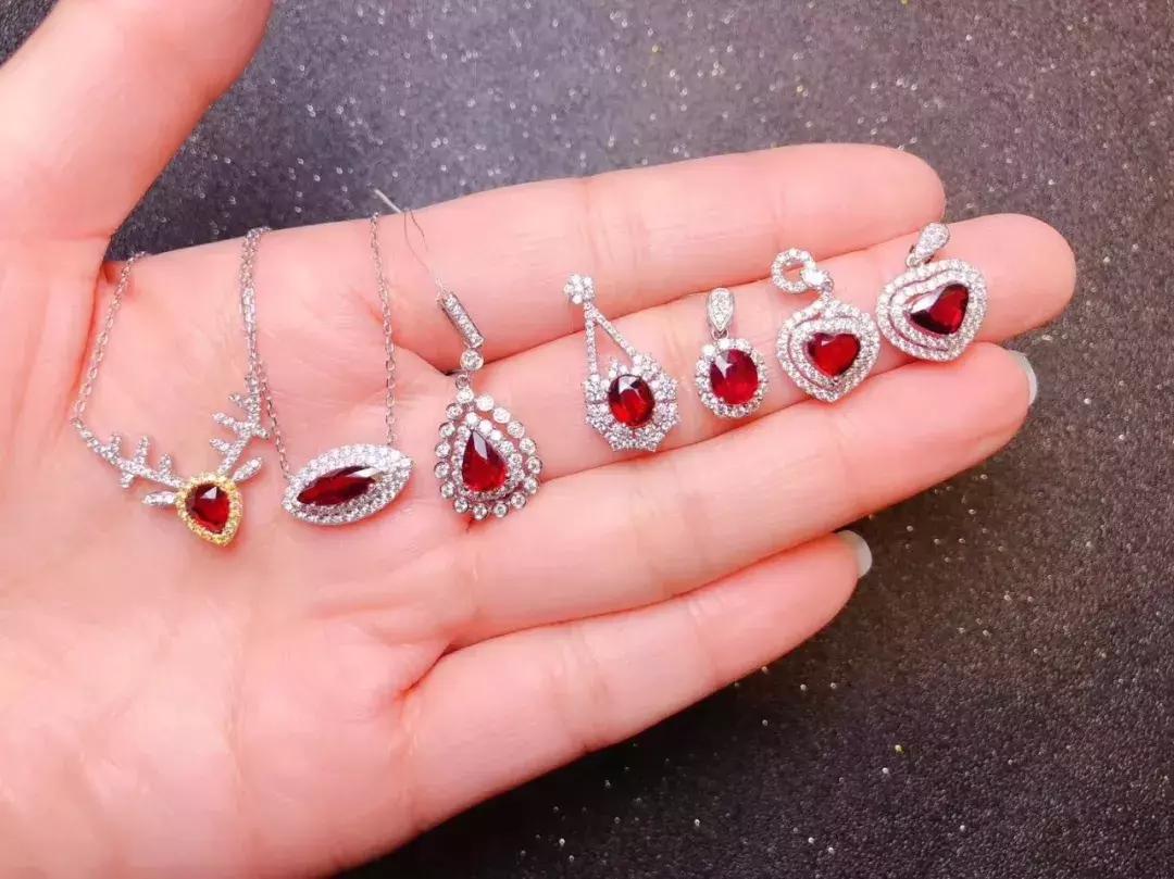 本命年犯太岁戴什么好,本命年犯太岁戴什么