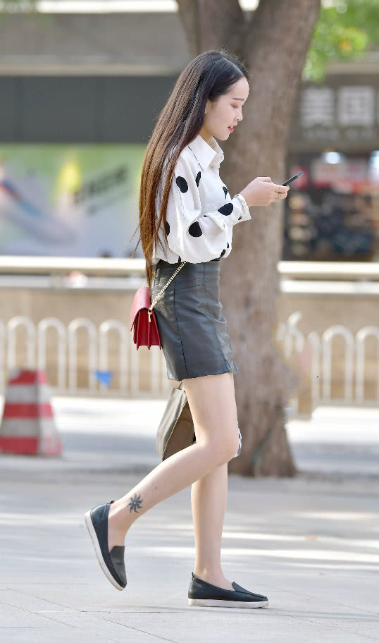 薄底不用系鞋带的小白鞋,懒人鞋不用系鞋带帆布鞋