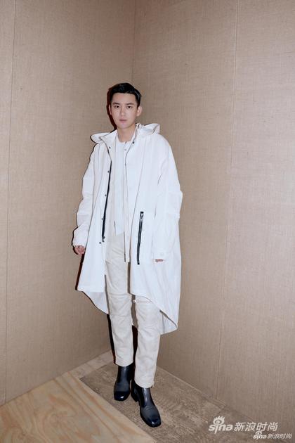 杨幂刘雯穿衣搭配图,杨幂刘雯准备的秋冬潮品已上线