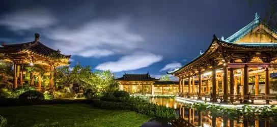 从建筑设计转到室内设计,从建筑师到设计师