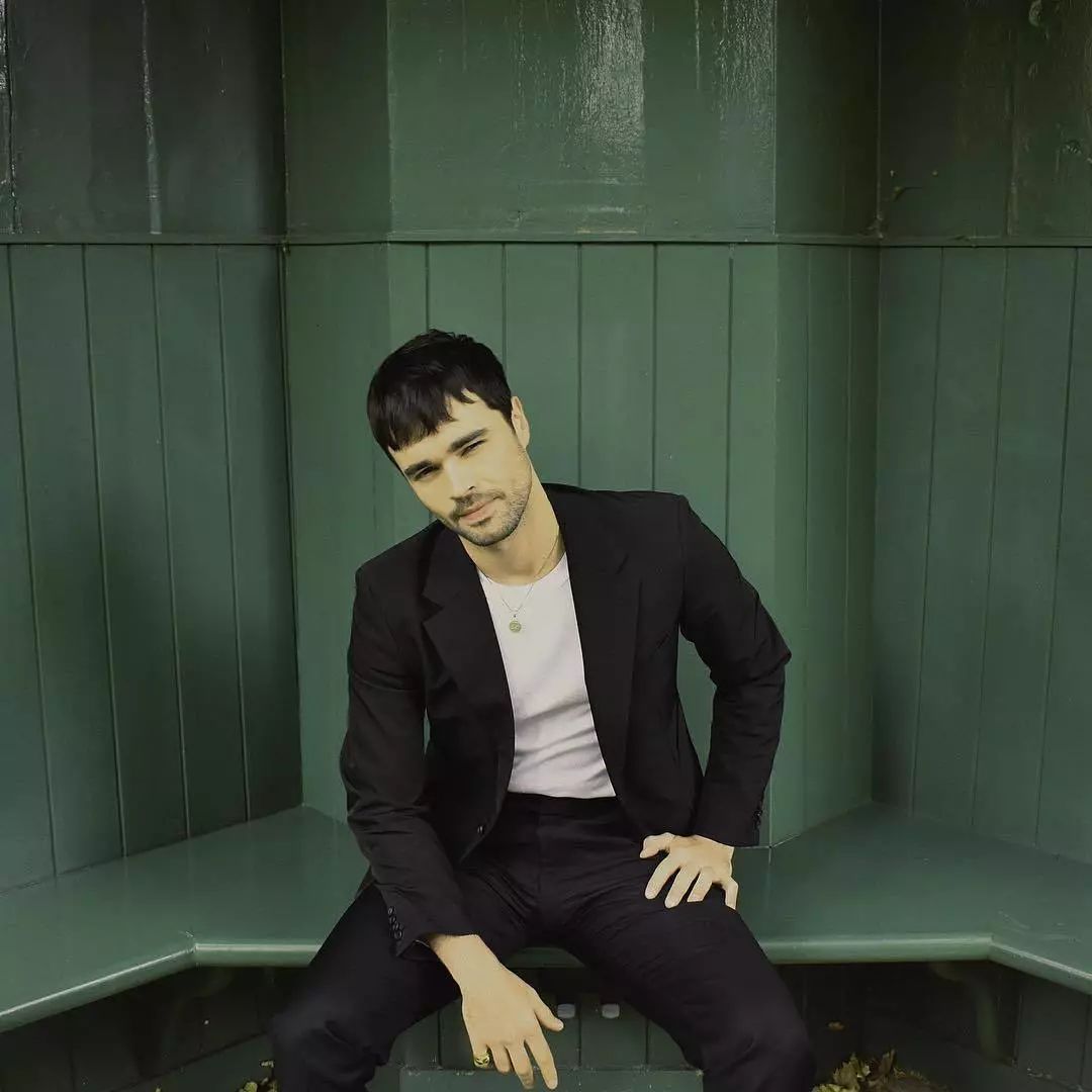 明星同款耳夹无耳洞,没有耳洞的明星是怎么戴耳环的