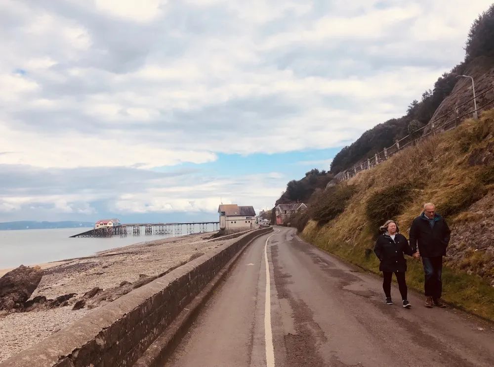 英国夜晚自驾,英国自驾游20000够吗