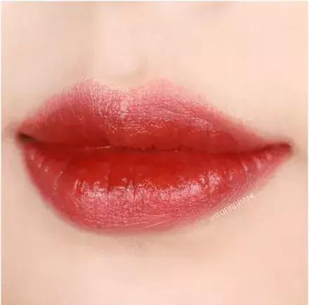 都坐等赵丽颖官宣怀孕？代购却盯着她背后这波流量……