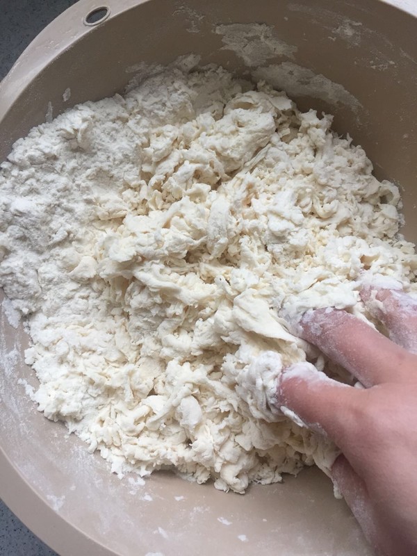 怎么做手擀面筋道不容易断,自己手擀面为什么一煮就断