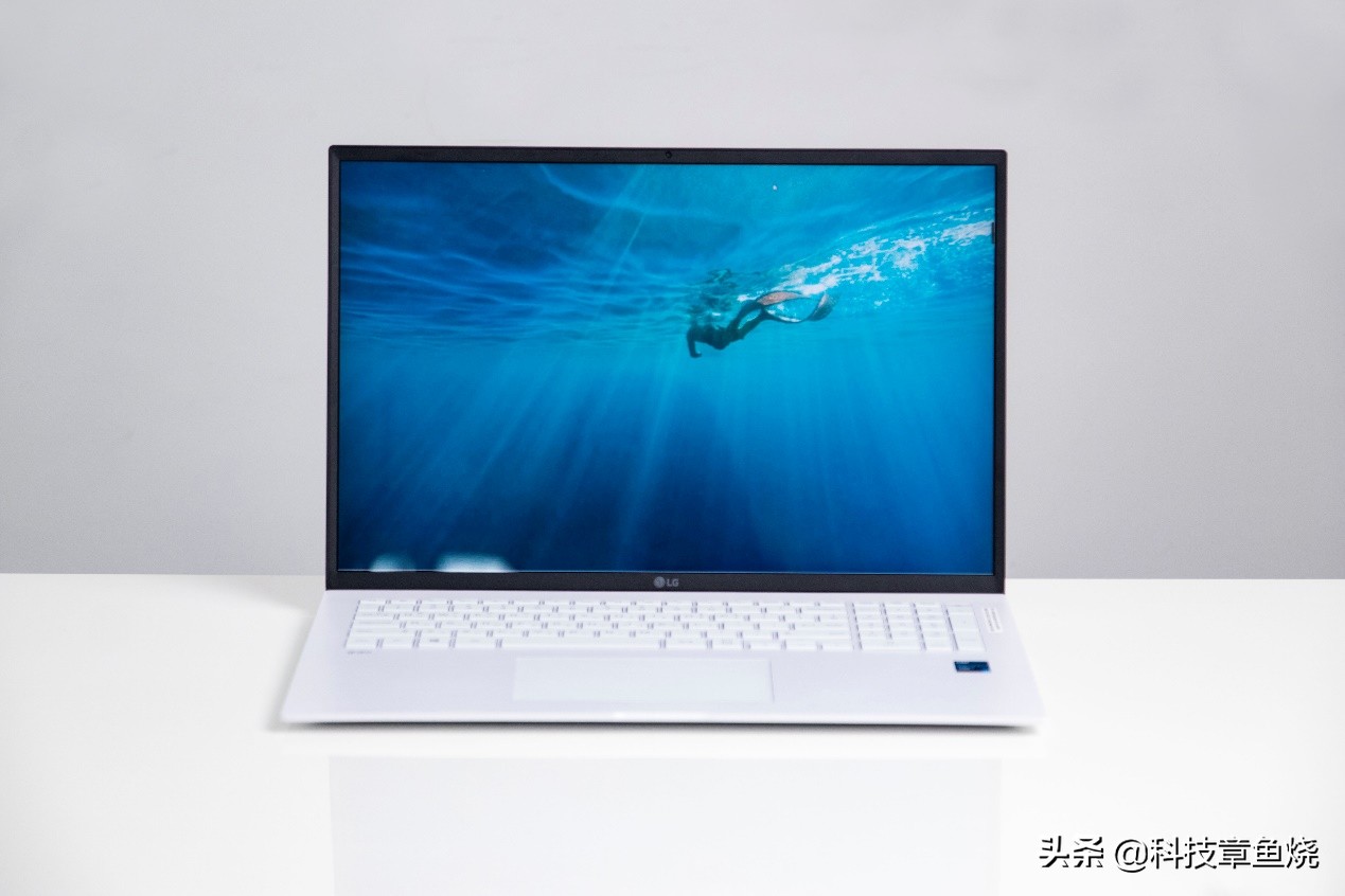 lggram2021款,lggram17体验轻薄本中的异类