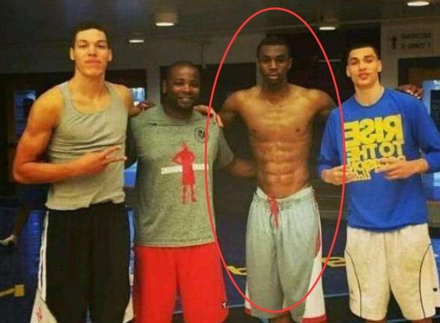 欧文拉杆极限闪躲字母哥,欧文面对字母哥展现花哨运球