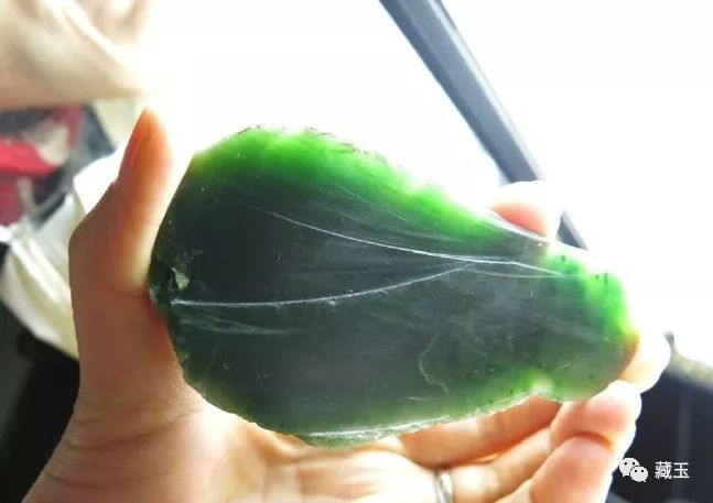 碧玉中顶级颜色是菠菜绿吗,顶级菠菜绿碧玉扳指