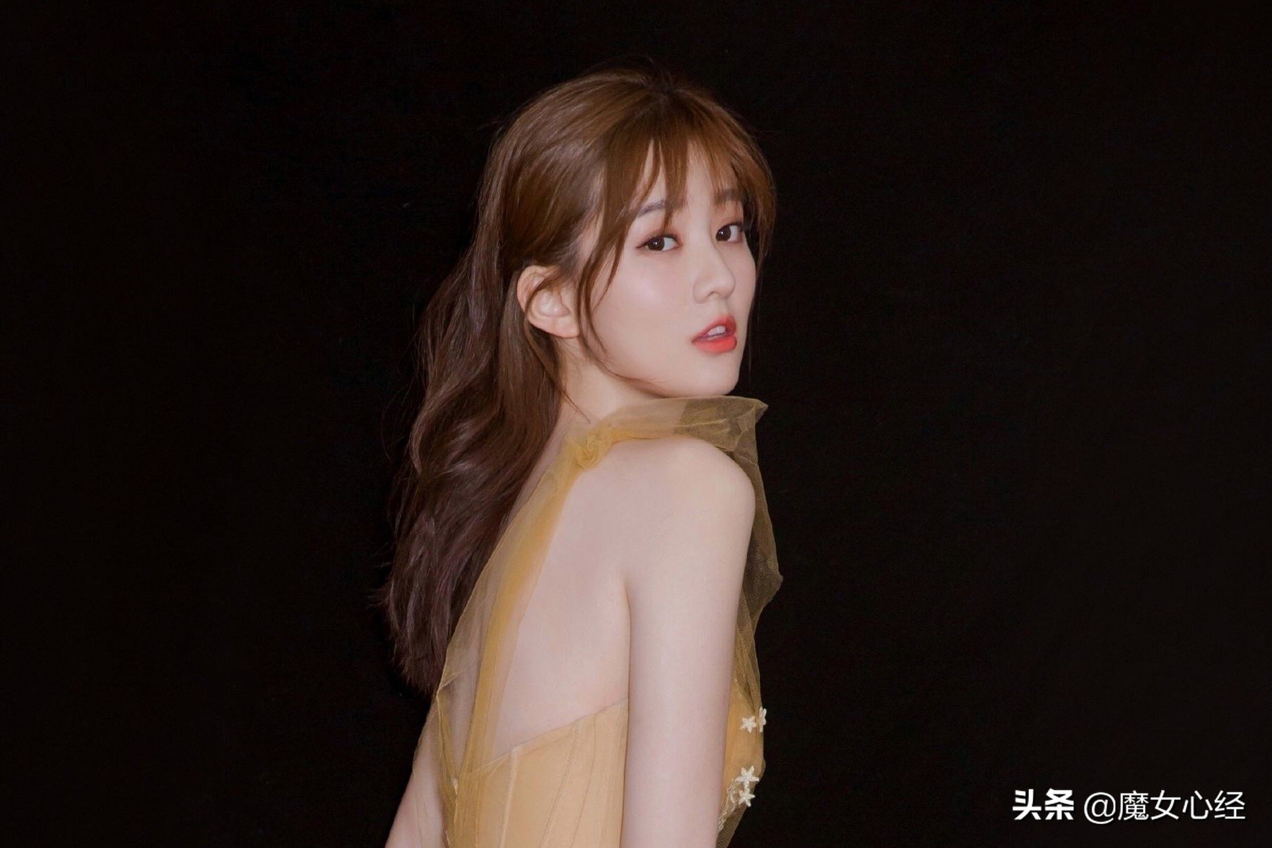 中长粗硬的发质适合什么发型,适合发量少发质细软的发型