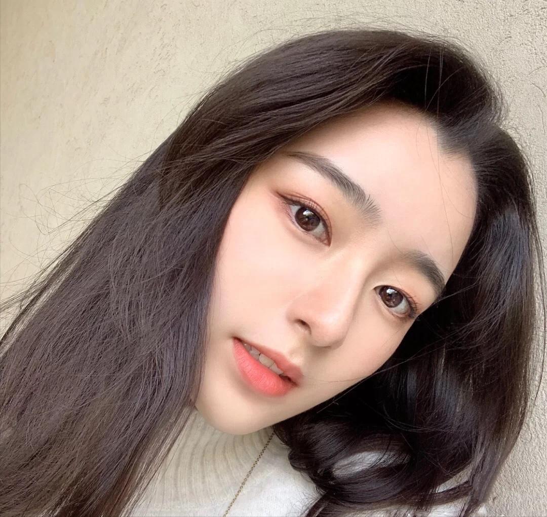 黄黑皮十大最显白的颜色口红推荐,最好看的三色口红