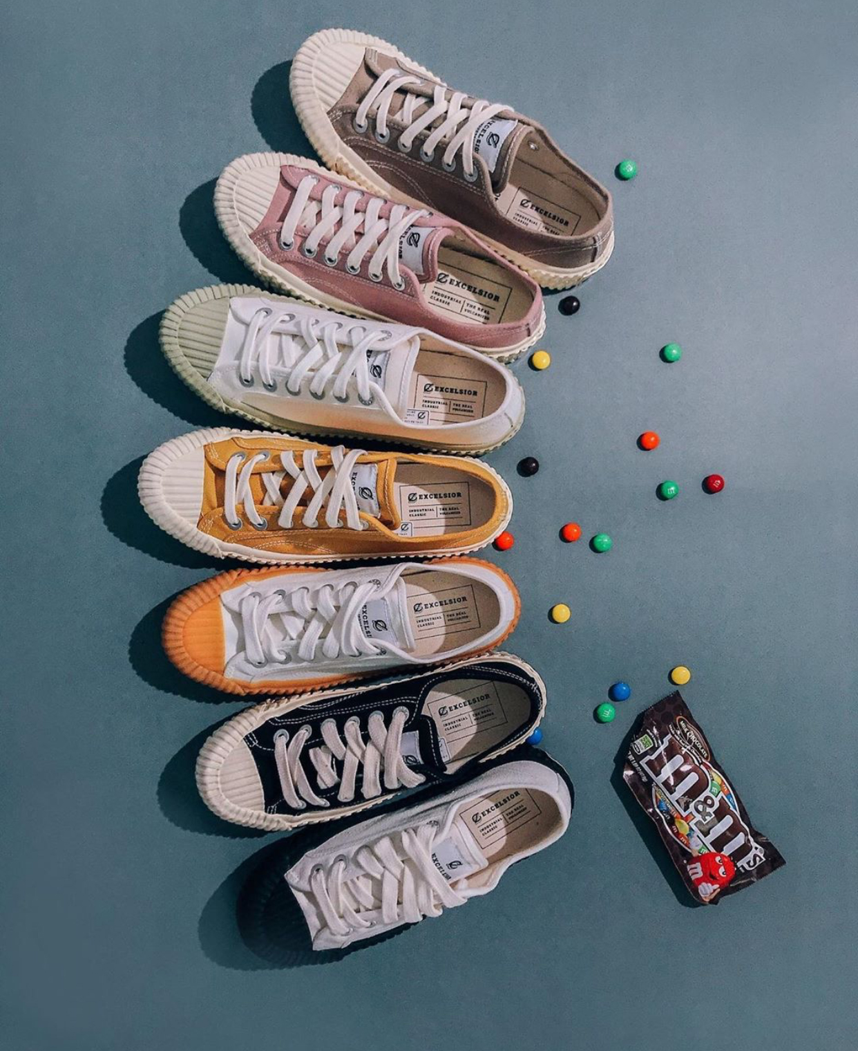 买帆布鞋应该买大一码还是小一码,除了匡威vans还有什么帆布鞋推荐