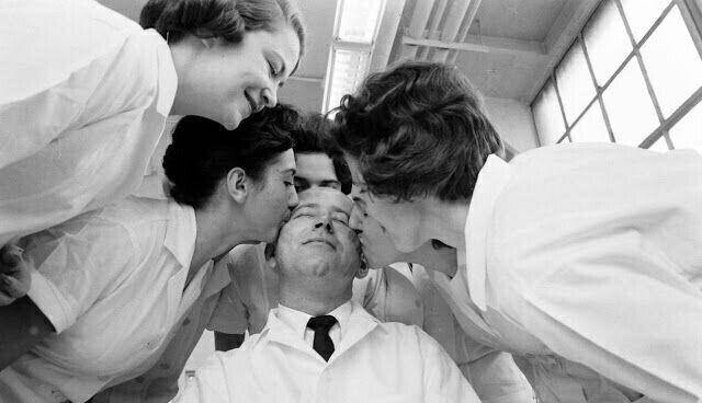 口红测试员，发型试验员，女王试鞋吏，来看看美妆界的奇葩职业