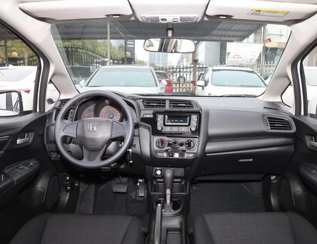 本田飞度提车真实感受,本田飞度1.3和1.5的油耗差多少