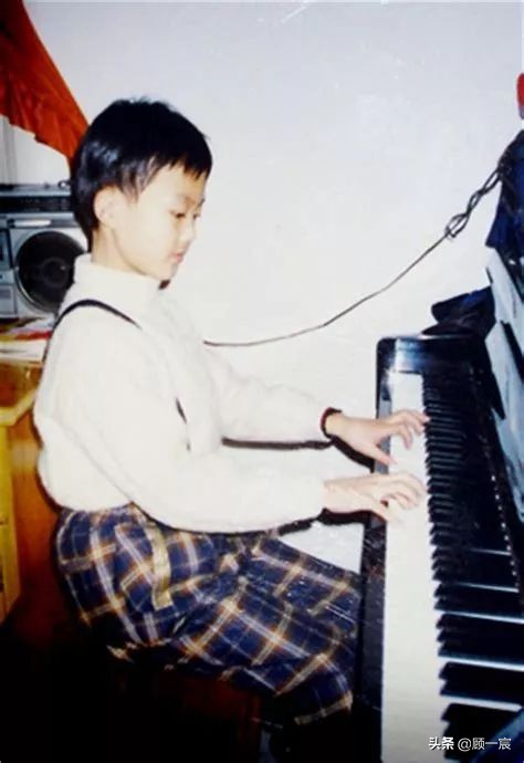 许嵩顶级音乐人,许嵩从出道到现在每年一首歌