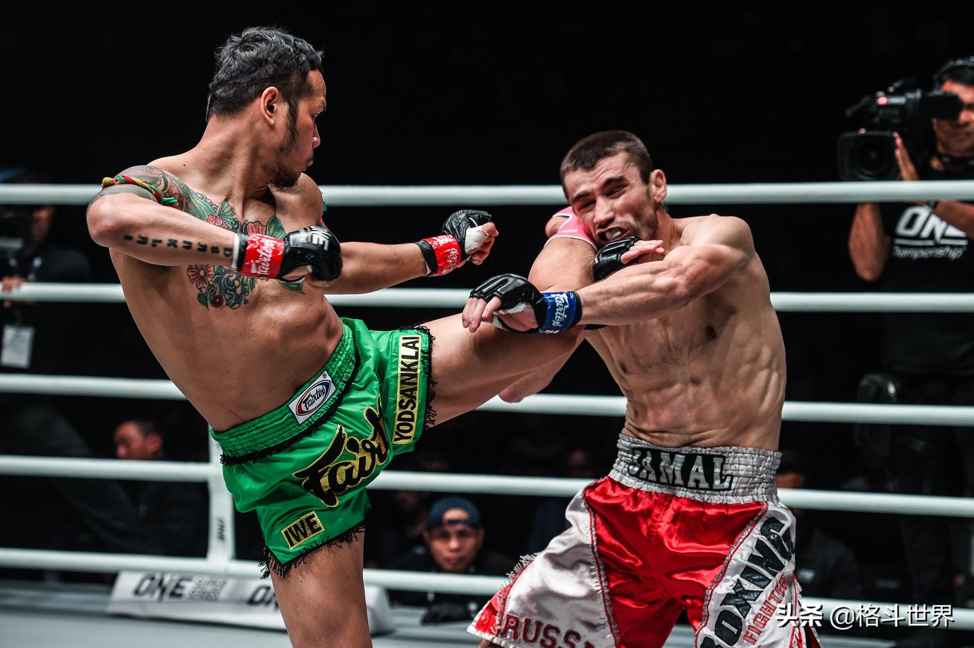 强弩之末，泰拳天王又被爆冷KO，雅桑克莱遭遇十年最惨一败