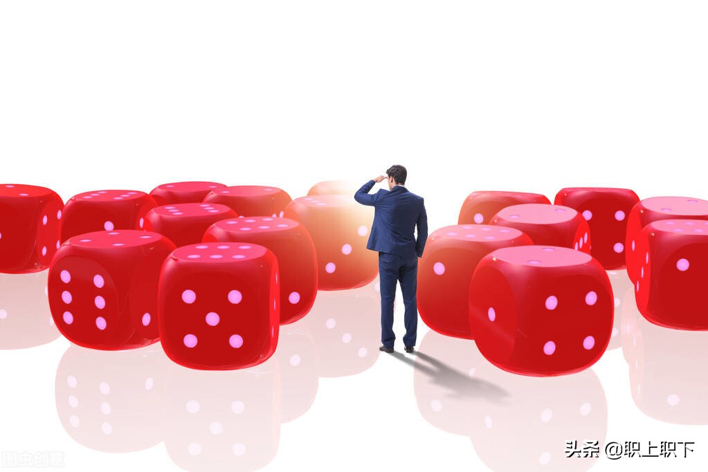 考上公务员后想要晋升有五种途径,公务员最适合普通人的晋升之路