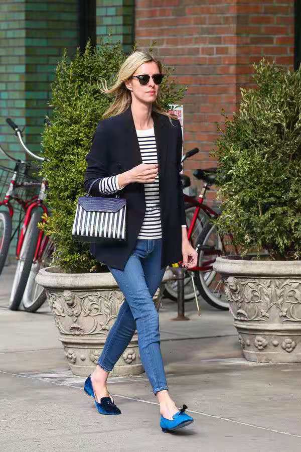 秋冬气质风衣西装搭配什么裤子,小西装vs长风衣到底怎么穿才时髦