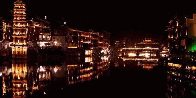 凤凰古城差评,为什么凤凰古城这么好