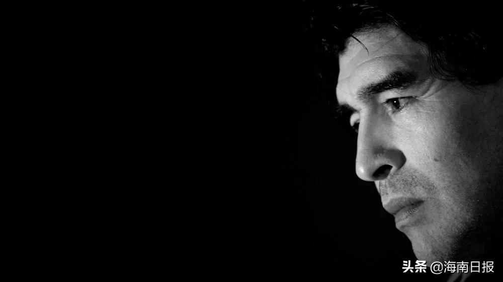 一代球王马拉多纳的陨落,一代球王离开马拉多纳