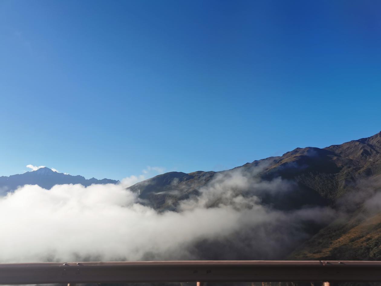 四姑娘山大峰登顶感受,四姑娘山二峰绝望坡有绳索吗