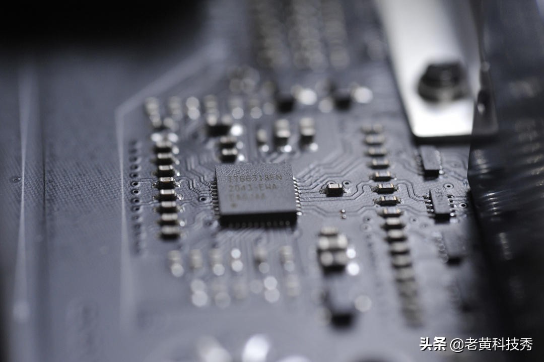 b560主板拆解,全新b560主板