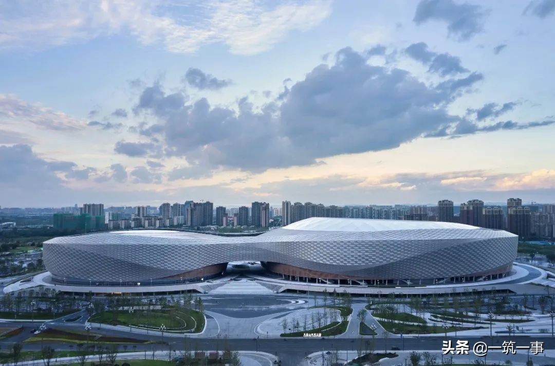 凤凰山体育公园：这座满足顶级赛事标准的场馆藏了多少“秘密”？