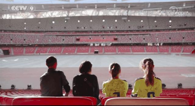 登上央视!超燃!*疆新**少女的足球梦被拍成纪录片