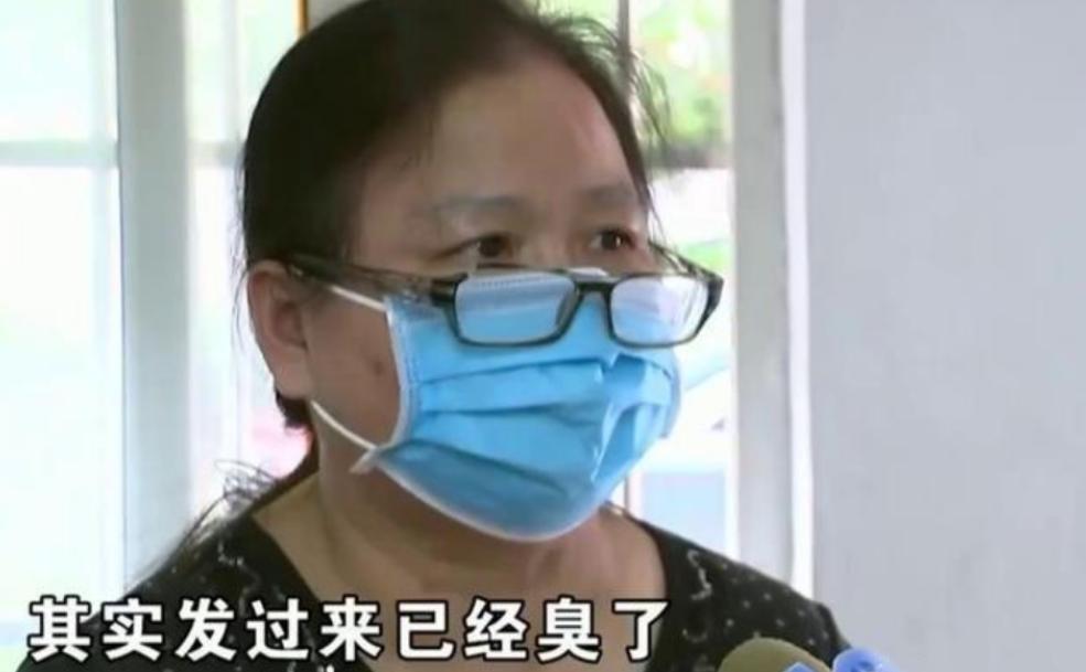 买了5斤猪肉花了200块,买了5斤猪板油花了52块钱