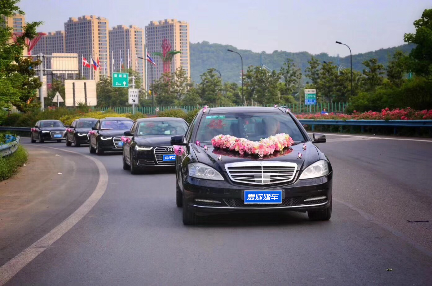 杭州租婚车价格表,杭州租奔驰商务多少钱一天