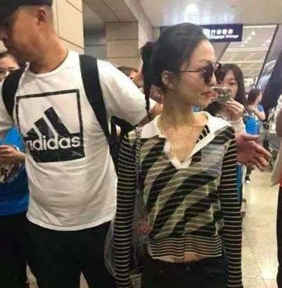 杨幂女明星惊艳身材,杨幂细腰让人惊艳